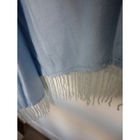Cashmina by Berkshire R Light Blue Rayon Scarf 20x76 Fringed Wrap - Picture 2 of 4